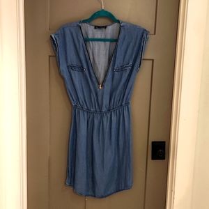 DRESS - Super cute ladies lightweight denim dress. Must see
